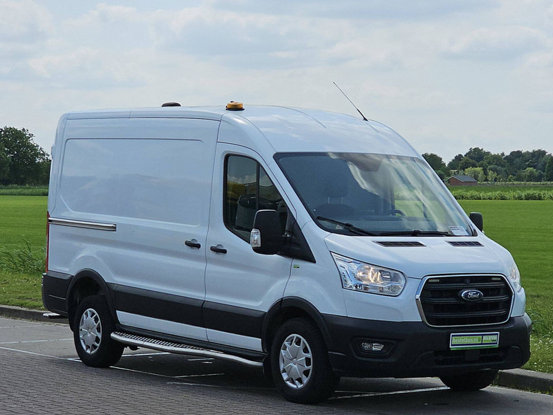 Ford Transit 2.0 TDCI 170 AUT. L2H2 - Xe van chở hàng: hình 5 Ford Transit 2.0 TDCI 170 AUT. L2H2 - Xe van chở hàng: hình 5