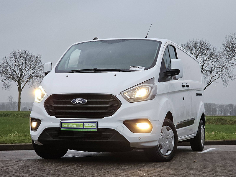 Ford Transit Custom 2.0 TDCI 130 TREND L2 - Xe van nhỏ gọn: hình 1 Ford Transit Custom 2.0 TDCI 130 TREND L2 - Xe van nhỏ gọn: hình 1
