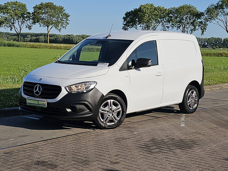 Mercedes-Benz Citan 108 CDI ac carplay EURO6 - Xe tải nhỏ thùng kín: hình 2 Mercedes-Benz Citan 108 CDI ac carplay EURO6 - Xe tải nhỏ thùng kín: hình 2