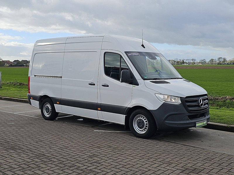 Mercedes-Benz Sprinter 314 L2H2 Mbux RWD - Xe van chở hàng: hình 5 Mercedes-Benz Sprinter 314 L2H2 Mbux RWD - Xe van chở hàng: hình 5