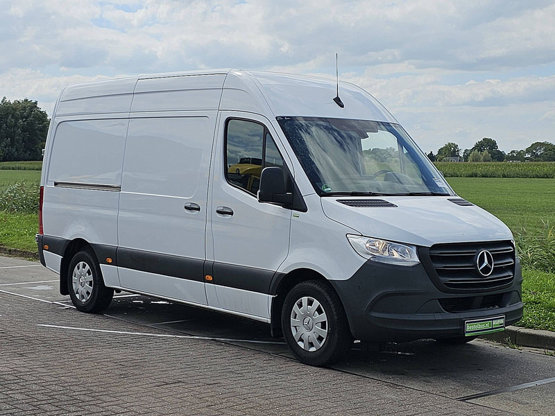 Mercedes-Benz Sprinter 314 L2H2 RWD Trekhaak - Xe van nhỏ gọn: hình 5 Mercedes-Benz Sprinter 314 L2H2 RWD Trekhaak - Xe van nhỏ gọn: hình 5