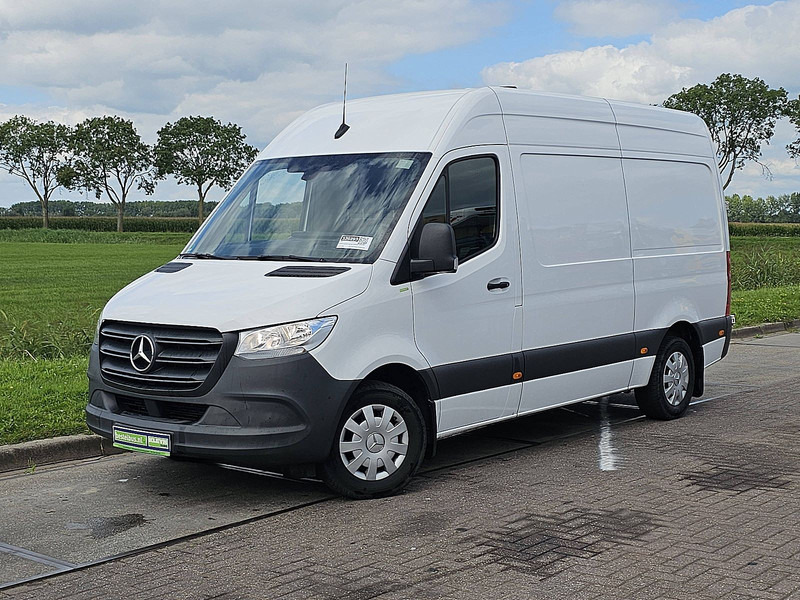 Mercedes-Benz Sprinter 314 L2H2 RWD Trekhaak - Xe van nhỏ gọn: hình 2 Mercedes-Benz Sprinter 314 L2H2 RWD Trekhaak - Xe van nhỏ gọn: hình 2