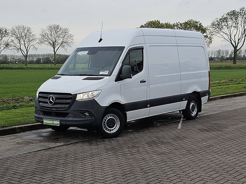 Mercedes-Benz Sprinter 316 L2H2 Navi RWD - Xe van chở hàng: hình 2 Mercedes-Benz Sprinter 316 L2H2 Navi RWD - Xe van chở hàng: hình 2