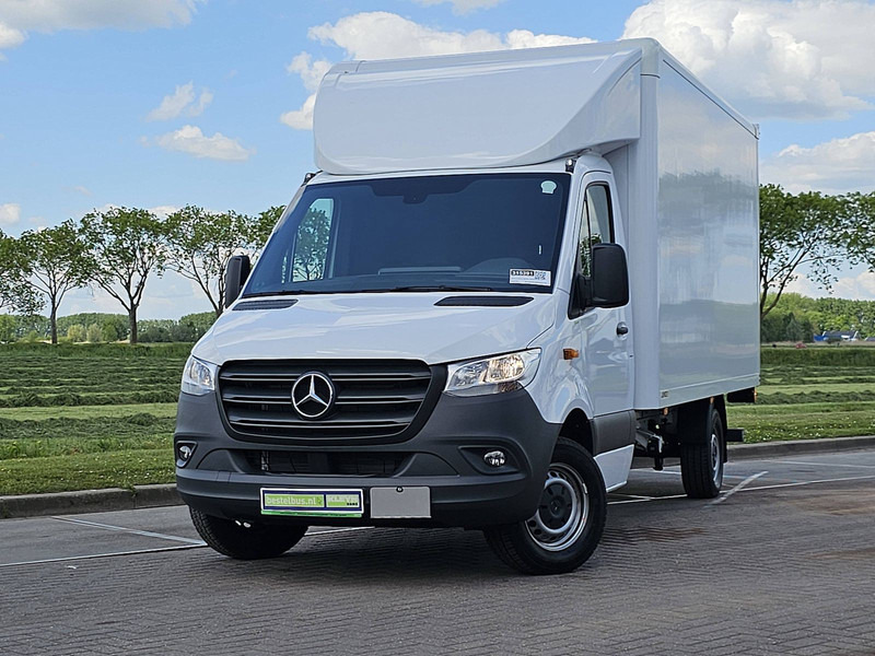 Mercedes-Benz Sprinter 317 Bakwagen Laadklep! - Xe tải nhỏ thùng kín: hình 1 Mercedes-Benz Sprinter 317 Bakwagen Laadklep! - Xe tải nhỏ thùng kín: hình 1