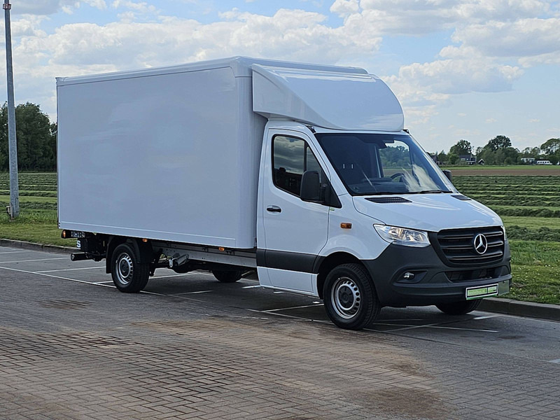 Mercedes-Benz Sprinter 317 Bakwagen Laadklep! - Xe tải nhỏ thùng kín: hình 5 Mercedes-Benz Sprinter 317 Bakwagen Laadklep! - Xe tải nhỏ thùng kín: hình 5
