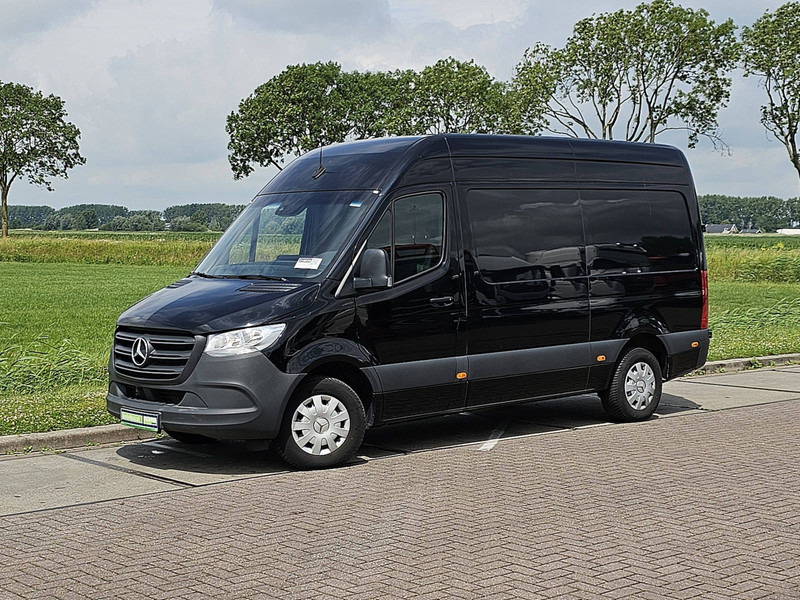 Mercedes-Benz Sprinter 317 L2H2 3.5t-Trekhaak - Xe van chở hàng: hình 2 Mercedes-Benz Sprinter 317 L2H2 3.5t-Trekhaak - Xe van chở hàng: hình 2