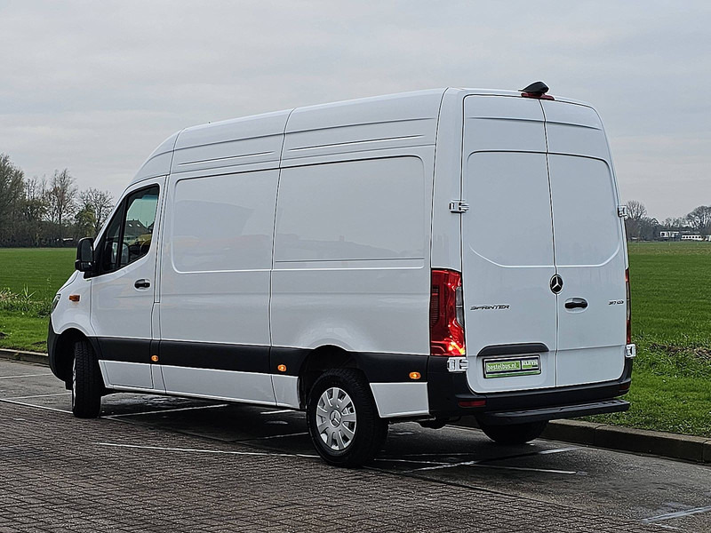 Xe van chở hàng Mercedes-Benz Sprinter 317 L2H2 LED Mbux 10: hình 6 Xe van chở hàng Mercedes-Benz Sprinter 317 L2H2 LED Mbux 10: hình 6