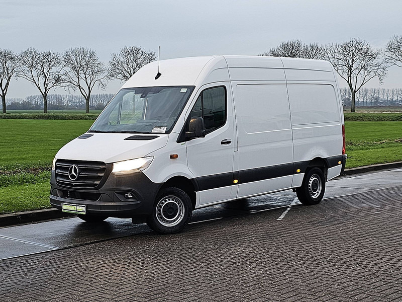 Mercedes-Benz Sprinter 317 L2H2 Mbux Navi RWD! - Xe van chở hàng: hình 2 Mercedes-Benz Sprinter 317 L2H2 Mbux Navi RWD! - Xe van chở hàng: hình 2