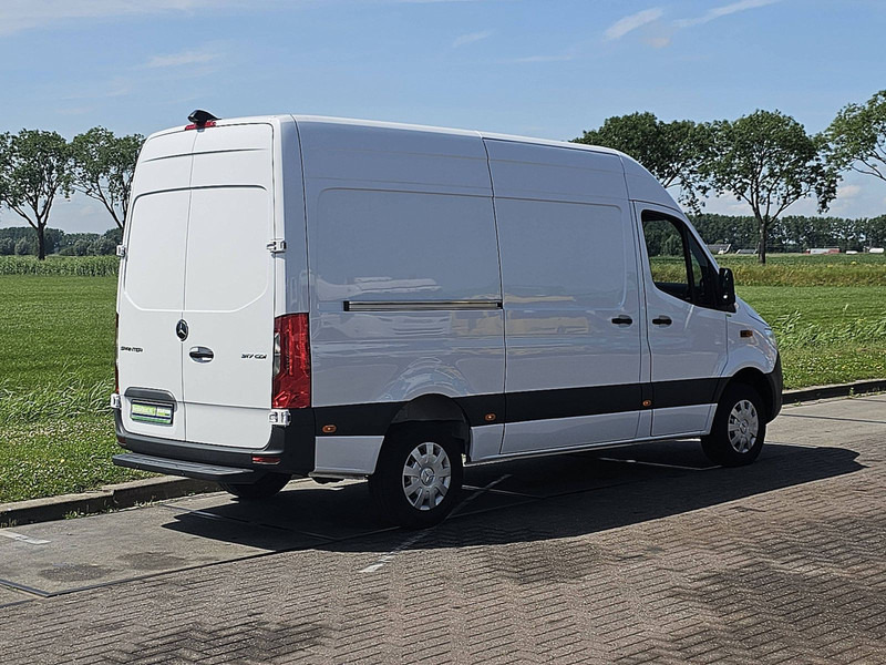 Mercedes-Benz Sprinter 317 L2H2 Navi Mbux - Xe van chở hàng: hình 3 Mercedes-Benz Sprinter 317 L2H2 Navi Mbux - Xe van chở hàng: hình 3