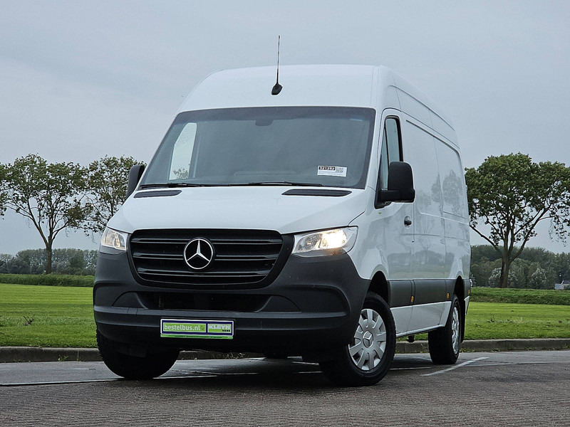 Mercedes-Benz Sprinter 317 L2H2 Navi RWD - Xe van chở hàng: hình 1 Mercedes-Benz Sprinter 317 L2H2 Navi RWD - Xe van chở hàng: hình 1