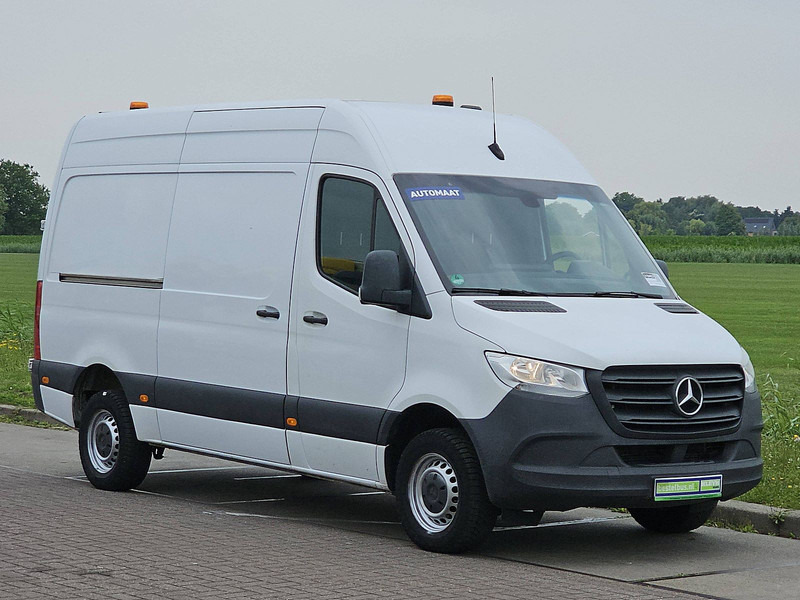 Mercedes-Benz Sprinter 319 L2H2 V6 3.5t-Trekh. - Xe van chở hàng: hình 5 Mercedes-Benz Sprinter 319 L2H2 V6 3.5t-Trekh. - Xe van chở hàng: hình 5