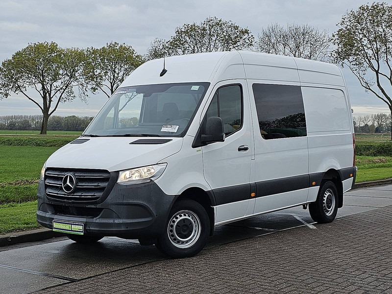 Mercedes-Benz Sprinter 319 L2H2 V6 Dub.- Cab. - Xe van chở hàng: hình 2 Mercedes-Benz Sprinter 319 L2H2 V6 Dub.- Cab. - Xe van chở hàng: hình 2