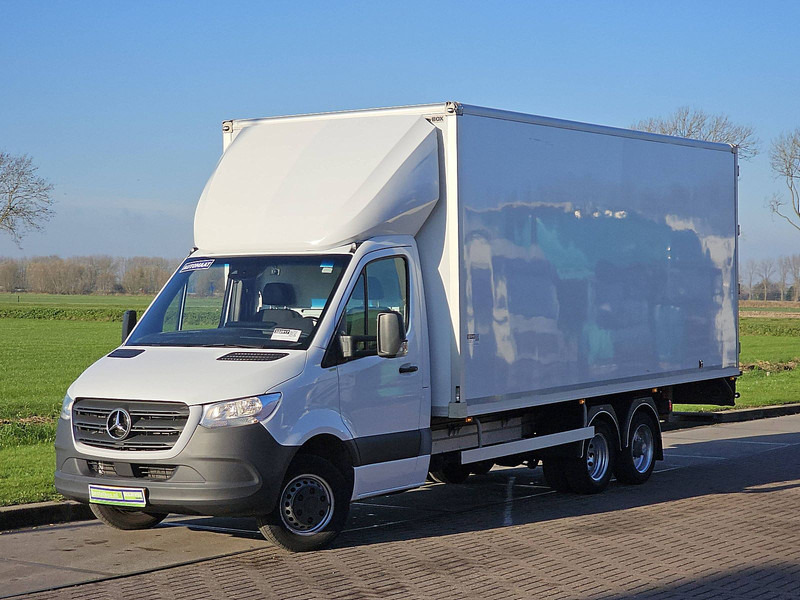 Mercedes-Benz Sprinter 515 Clickstar EURO6 - Xe tải nhỏ thùng kín: hình 2 Mercedes-Benz Sprinter 515 Clickstar EURO6 - Xe tải nhỏ thùng kín: hình 2