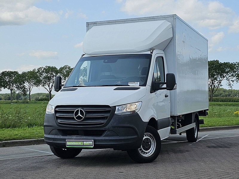Mercedes-Benz Sprinter - Xe tải nhỏ thùng kín: hình 1 Mercedes-Benz Sprinter - Xe tải nhỏ thùng kín: hình 1
