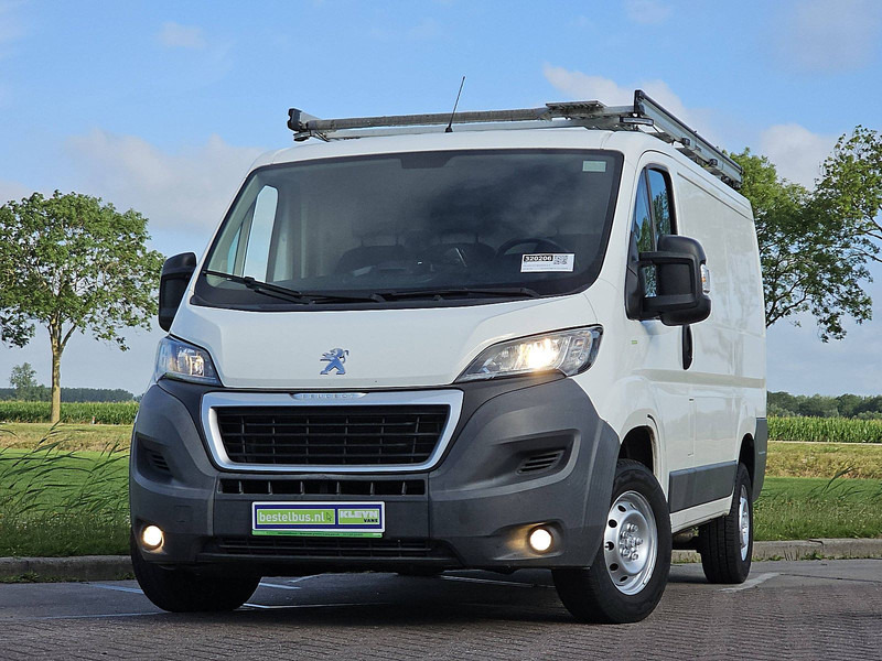 Peugeot Boxer 2.0 - Xe van nhỏ gọn: hình 1 Peugeot Boxer 2.0 - Xe van nhỏ gọn: hình 1