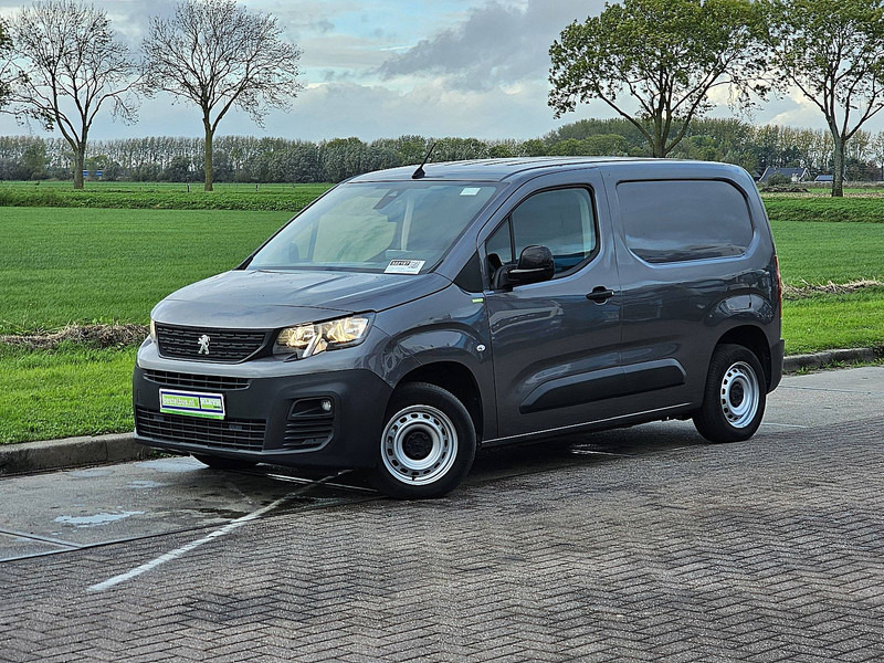 Peugeot Partner  1.5 BHDI 102 - Xe tải nhỏ thùng kín: hình 2 Peugeot Partner  1.5 BHDI 102 - Xe tải nhỏ thùng kín: hình 2