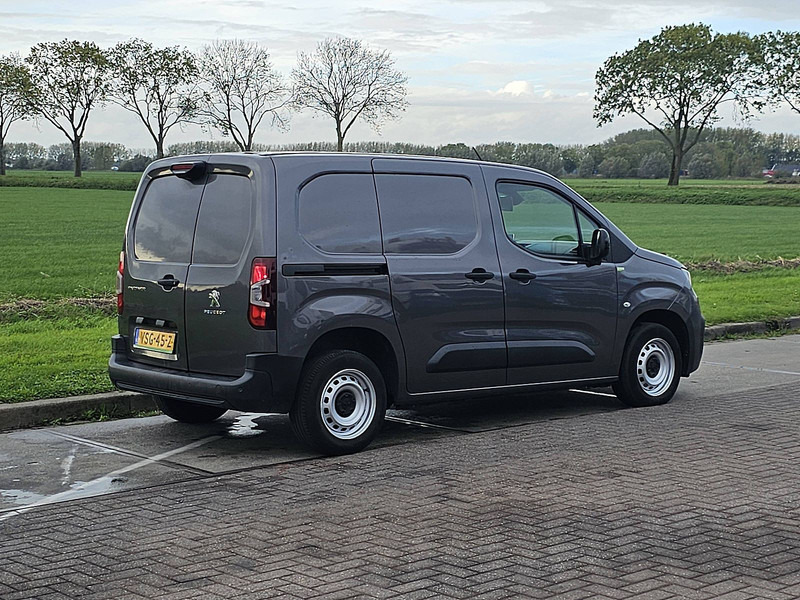 Peugeot Partner  1.5 BHDI 102 - Xe tải nhỏ thùng kín: hình 3 Peugeot Partner  1.5 BHDI 102 - Xe tải nhỏ thùng kín: hình 3