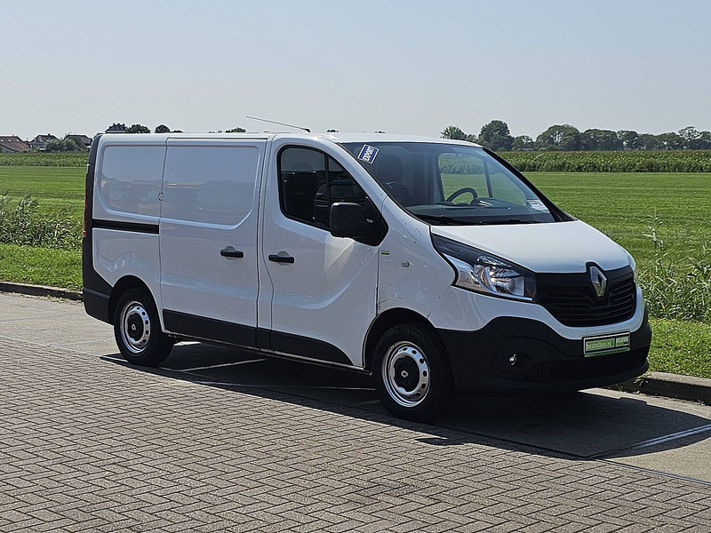 Renault Trafic 1.6 DCI 125 L1H1 - Xe van nhỏ gọn: hình 5 Renault Trafic 1.6 DCI 125 L1H1 - Xe van nhỏ gọn: hình 5