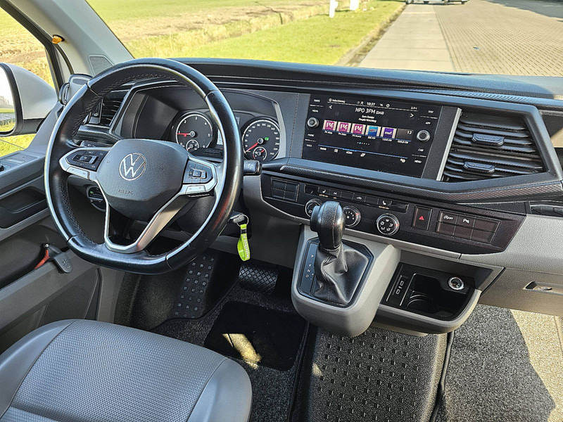 Interior photo 1: Xe van nhỏ gọn Volkswagen Transporter 2.0 TDI L1H1 4MOTION LED!