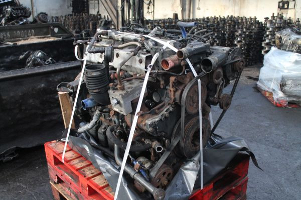 MAN D0836 LOH03 - Động cơ: hình 3 MAN D0836 LOH03 - Động cơ: hình 3