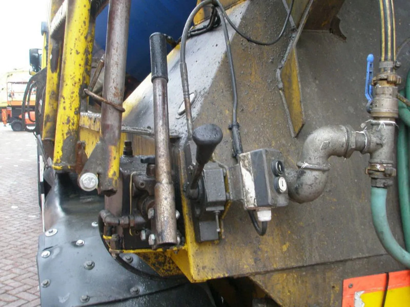 De Buf mixer - Sơ mi rơ moóc trộn bê tông: hình 5 De Buf mixer - Sơ mi rơ moóc trộn bê tông: hình 5