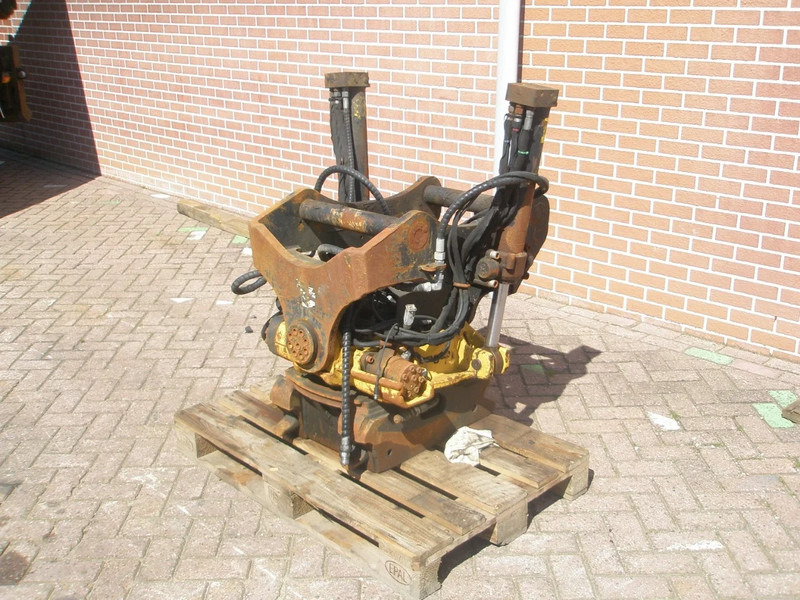 Onbekend S70 engcon EC226 - Tiltrotator cho Máy móc xây dựng: hình 1 Onbekend S70 engcon EC226 - Tiltrotator cho Máy móc xây dựng: hình 1