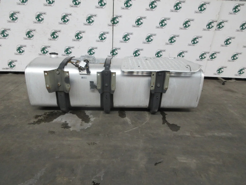 DAF 1944800 DIESELTANK 845 LITER INHOUT DAF XF 480 MODEL 2021 - Bình nhiên liệu cho Xe tải: hình 3 DAF 1944800 DIESELTANK 845 LITER INHOUT DAF XF 480 MODEL 2021 - Bình nhiên liệu cho Xe tải: hình 3