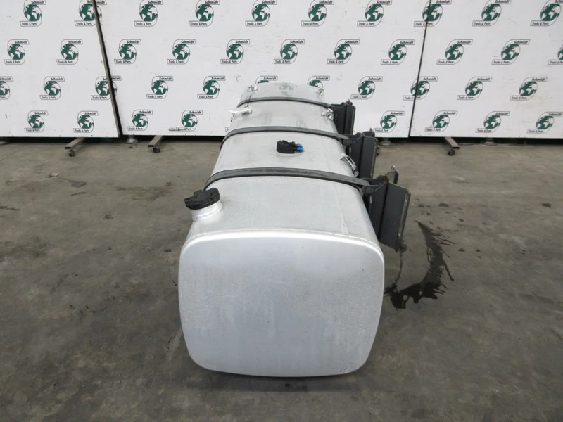 DAF 1944800 DIESELTANK DAF XF CF 480 EURO 6 845 LITER MODEL 2020 - Bình nhiên liệu cho Xe tải: hình 2 DAF 1944800 DIESELTANK DAF XF CF 480 EURO 6 845 LITER MODEL 2020 - Bình nhiên liệu cho Xe tải: hình 2