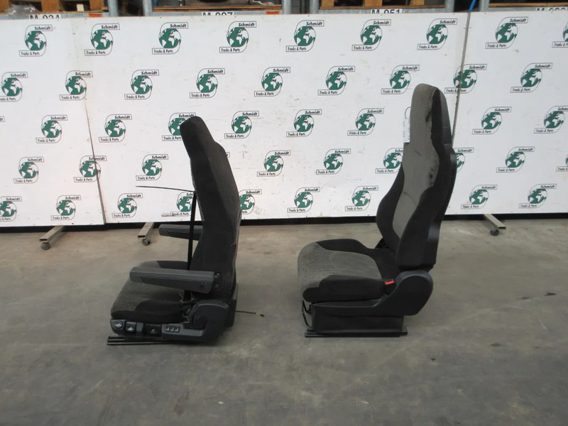 DAF 81.62307-6681 // 81.62307-6628 STOELEN SET MAN 18.500 MODEL 2020 - Chỗ ngồi cho Xe tải: hình 4 DAF 81.62307-6681 // 81.62307-6628 STOELEN SET MAN 18.500 MODEL 2020 - Chỗ ngồi cho Xe tải: hình 4