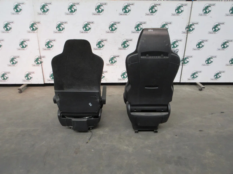 DAF 81.62307-6681 // 81.62307-6628 STOELEN SET MAN 18.500 MODEL 2020 - Chỗ ngồi cho Xe tải: hình 3 DAF 81.62307-6681 // 81.62307-6628 STOELEN SET MAN 18.500 MODEL 2020 - Chỗ ngồi cho Xe tải: hình 3