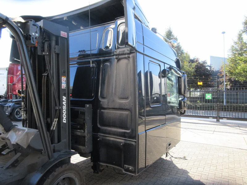 DAF DAF XF 480 CABINE VOOR ONDERDELEN DONOR MODEL 2020 - Cabin và nội thất cho Xe tải: hình 5 DAF DAF XF 480 CABINE VOOR ONDERDELEN DONOR MODEL 2020 - Cabin và nội thất cho Xe tải: hình 5