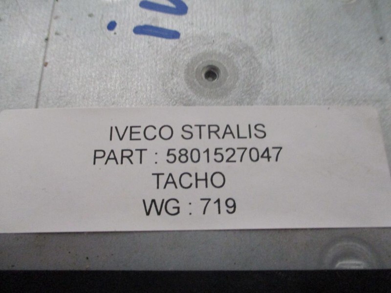 Iveco 5801527047 TACHOGRAAF IVECO HI WAY - Máy đo tốc độ cho Xe tải: hình 3 Iveco 5801527047 TACHOGRAAF IVECO HI WAY - Máy đo tốc độ cho Xe tải: hình 3