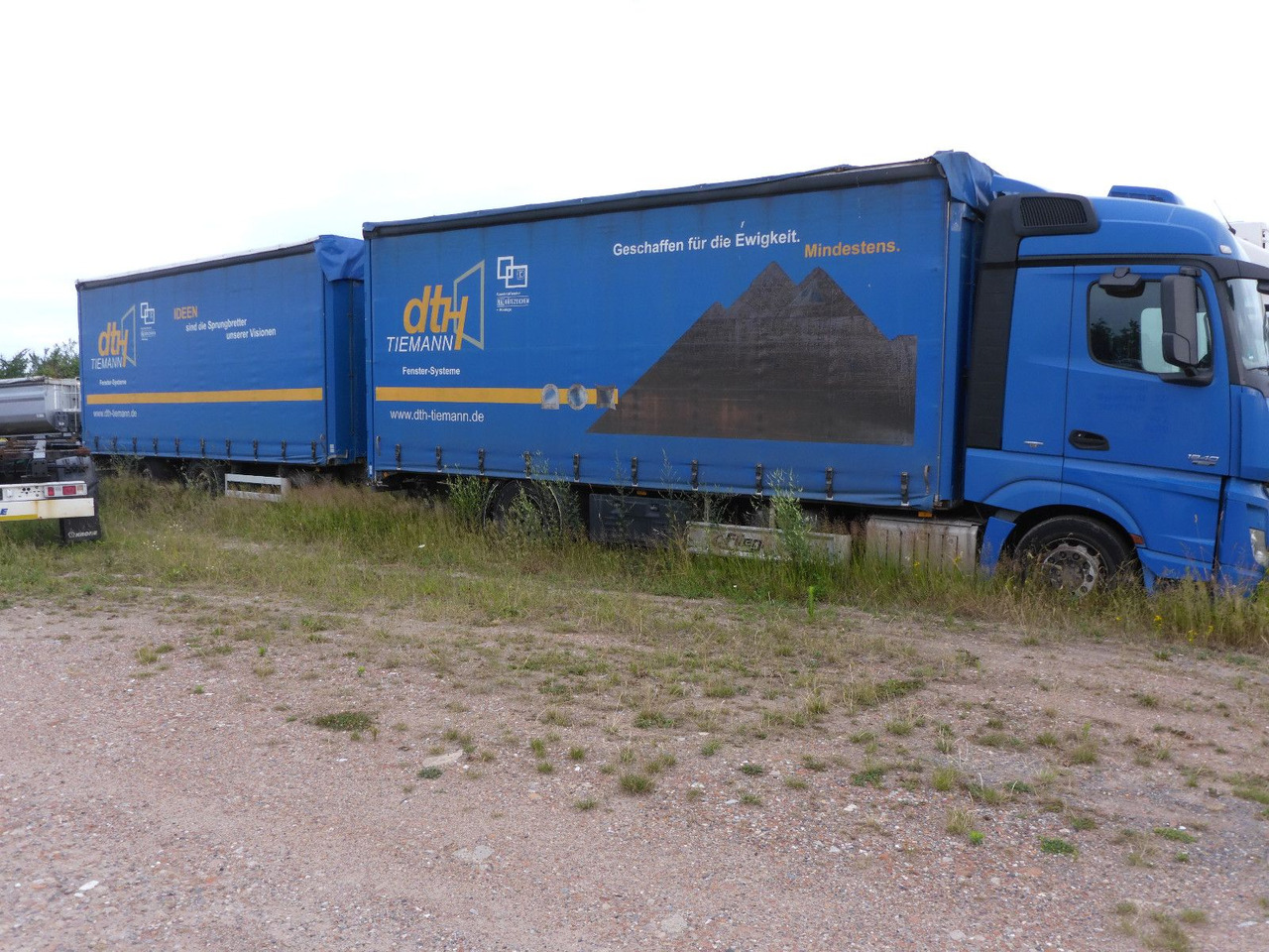 Mercedes-Benz 1840 Top Zustand 106 m3 Euro 6 + Anhänger - Xe tải thùng mui bạt: hình 3 Mercedes-Benz 1840 Top Zustand 106 m3 Euro 6 + Anhänger - Xe tải thùng mui bạt: hình 3