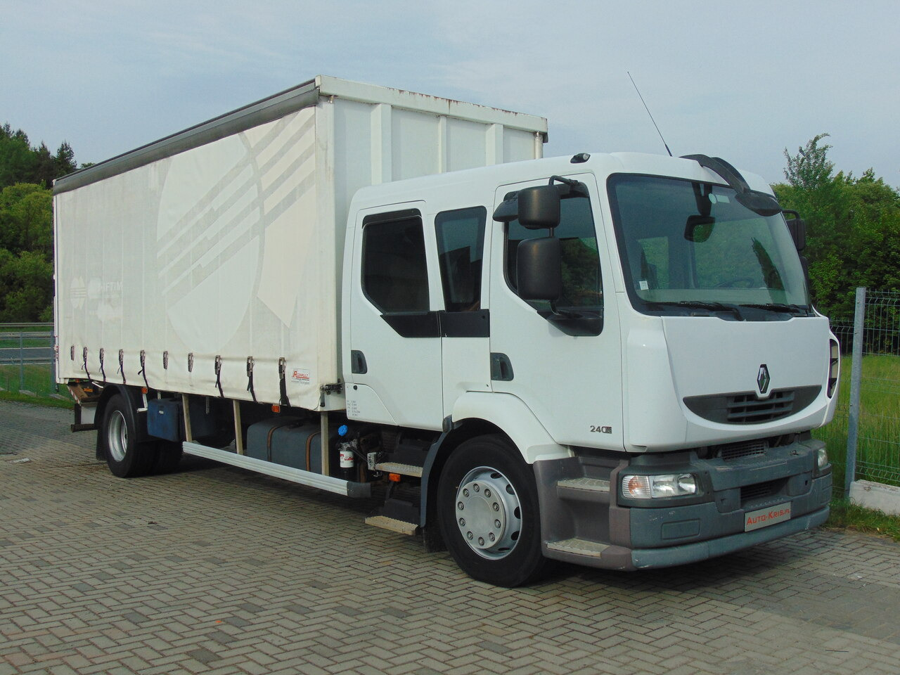 RENAULT Midlum 240DXi - Xe tải thùng mui bạt: hình 2 RENAULT Midlum 240DXi - Xe tải thùng mui bạt: hình 2
