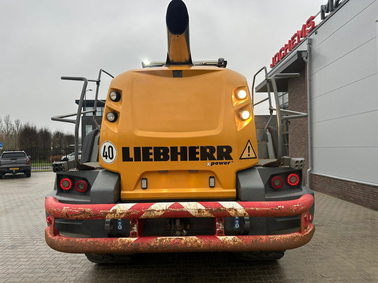 Liebherr L576 Xpower - Máy xúc lật bánh lốp: hình 3 Liebherr L576 Xpower - Máy xúc lật bánh lốp: hình 3
