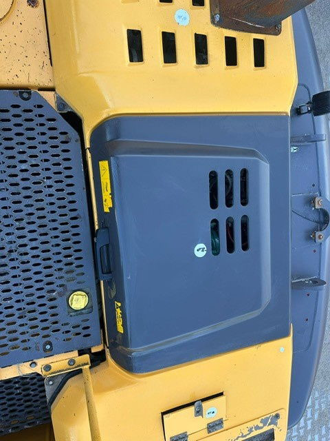 Máy cạp rác/ Công nghiệp Volvo EW210D MH: hình 11 Máy cạp rác/ Công nghiệp Volvo EW210D MH: hình 11