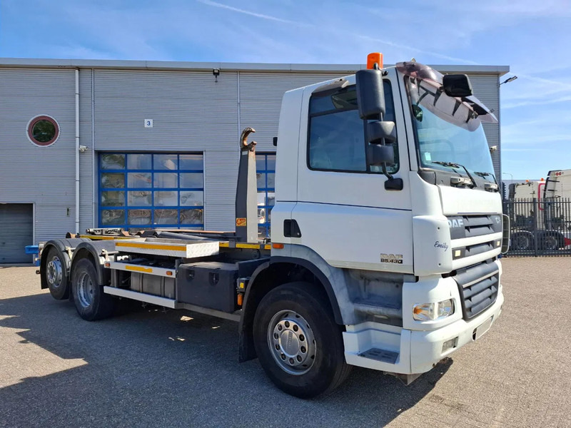 DAF CF85-430 / INTARDER / AJK HOOK SYSTEM / ONLY:431235 KM / LIFT+LENKACHSE / AIRCO / AUTOMATIC / EURO-3 / 2006 - Xe tải nâng móc: hình 4 DAF CF85-430 / INTARDER / AJK HOOK SYSTEM / ONLY:431235 KM / LIFT+LENKACHSE / AIRCO / AUTOMATIC / EURO-3 / 2006 - Xe tải nâng móc: hình 4