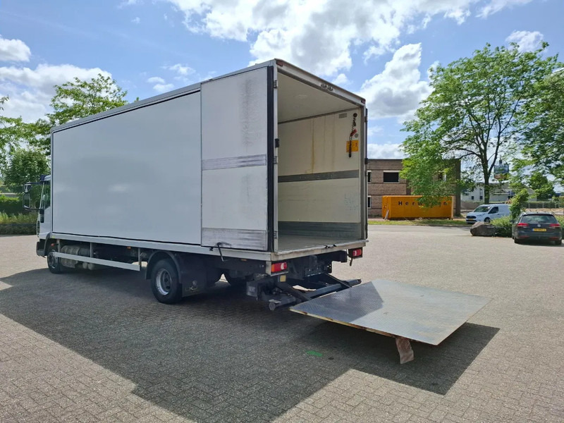 Iveco EuroCargo 120 / COOL TRUCK / CARRIER XARIOS 600 / PLATFORM 2000KG / ONLY:340634 KM / AIRCO / MANUAL / EURO-6 / 2014 - Xe tải đẳng nhiệt: hình 3 Iveco EuroCargo 120 / COOL TRUCK / CARRIER XARIOS 600 / PLATFORM 2000KG / ONLY:340634 KM / AIRCO / MANUAL / EURO-6 / 2014 - Xe tải đẳng nhiệt: hình 3
