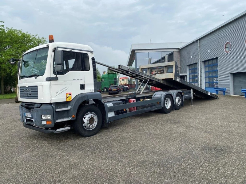 MAN TGA26.320 / SLIDING PLATEAU / WINCH / LIFT AXLE / MACHINE CARRIER / MANUAL / EURO-4 / 2007 - Xe tải thùng lửng/ Phẳng: hình 1 MAN TGA26.320 / SLIDING PLATEAU / WINCH / LIFT AXLE / MACHINE CARRIER / MANUAL / EURO-4 / 2007 - Xe tải thùng lửng/ Phẳng: hình 1