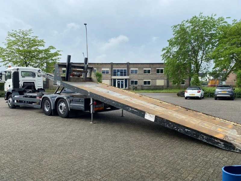 MAN TGA26.320 / SLIDING PLATEAU / WINCH / LIFT AXLE / MACHINE CARRIER / MANUAL / EURO-4 / 2007 - Xe tải thùng lửng/ Phẳng: hình 5 MAN TGA26.320 / SLIDING PLATEAU / WINCH / LIFT AXLE / MACHINE CARRIER / MANUAL / EURO-4 / 2007 - Xe tải thùng lửng/ Phẳng: hình 5