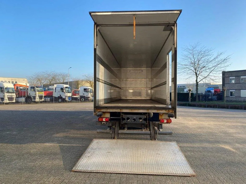 Mercedes-Benz Antos 2533 / LIFT AXLE / HEATED CLOSED BOX / PLATFORM 2000 KG / ONLY:506959 KM / SIDE DOOR / AUTOMATIC / EURO-6 / 2019 - Xe tải hộp: hình 5 Mercedes-Benz Antos 2533 / LIFT AXLE / HEATED CLOSED BOX / PLATFORM 2000 KG / ONLY:506959 KM / SIDE DOOR / AUTOMATIC / EURO-6 / 2019 - Xe tải hộp: hình 5