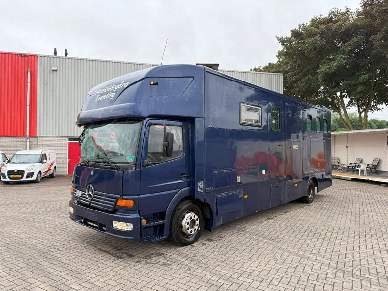 Mercedes-Benz Atego 1223 / ENGINE RUNNING / ONLY:159450 KM / HORSETRUCK / HEATED BOX / WATERTANK / LIVING ROOM / EURO-2 / MANUAL / 1998 - Xe tải chở ngựa: hình 1 Mercedes-Benz Atego 1223 / ENGINE RUNNING / ONLY:159450 KM / HORSETRUCK / HEATED BOX / WATERTANK / LIVING ROOM / EURO-2 / MANUAL / 1998 - Xe tải chở ngựa: hình 1