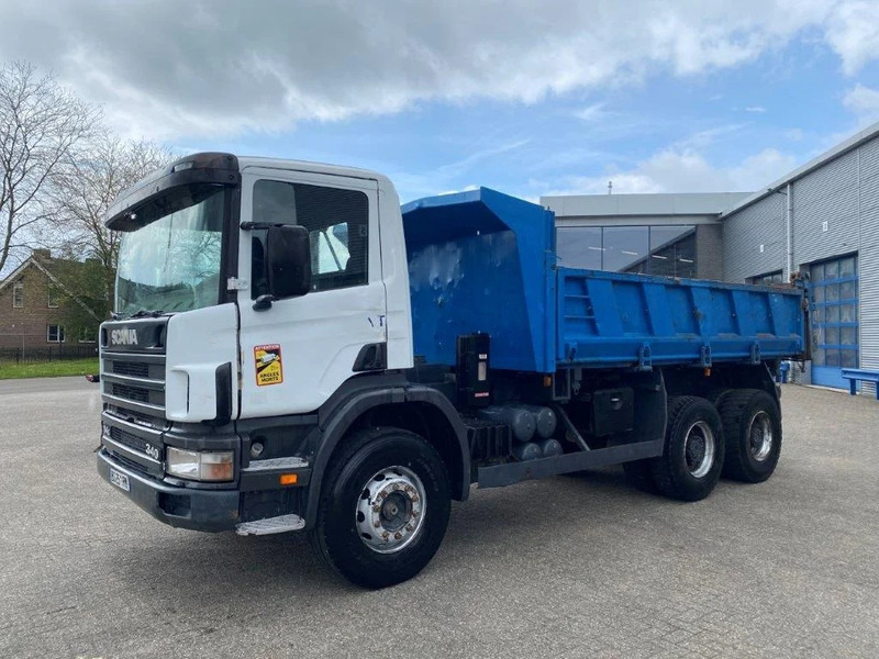 Scania 114-340 / 6X4 / 2 SIDE TIPPER / BIG AXLE / FULL-STEEL / DRUM BRAKES / MANUAL / 1999 - Xe ben: hình 1 Scania 114-340 / 6X4 / 2 SIDE TIPPER / BIG AXLE / FULL-STEEL / DRUM BRAKES / MANUAL / 1999 - Xe ben: hình 1