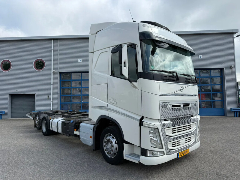 Volvo FH4-420 / NL TRUCK / DOUBLE TANK / PARKCOOL / BDF / VEB? / LWDS / FRIDGE / FULL-AIR / LIFT AXLE / AUTOMATIC / EURO-6 / 2016 - Xe chở container/ Xe tải hoán đổi thân: hình 2 Volvo FH4-420 / NL TRUCK / DOUBLE TANK / PARKCOOL / BDF / VEB? / LWDS / FRIDGE / FULL-AIR / LIFT AXLE / AUTOMATIC / EURO-6 / 2016 - Xe chở container/ Xe tải hoán đổi thân: hình 2