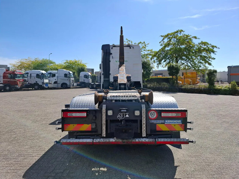 Cho thuê Volvo FH4-500 / VEB+ / HOOK 22 TON / LIFT+LENKACHSE / TUV:02-02-2026 / FULL-AIR / LWDS / NAVI / ALCOA / AUTOMATIC / EURO-6 / 2017 Volvo FH4-500 / VEB+ / HOOK 22 TON / LIFT+LENKACHSE / TUV:02-02-2026 / FULL-AIR / LWDS / NAVI / ALCOA / AUTOMATIC / EURO-6 / 2017: hình 6 Cho thuê Volvo FH4-500 / VEB+ / HOOK 22 TON / LIFT+LENKACHSE / TUV:02-02-2026 / FULL-AIR / LWDS / NAVI / ALCOA / AUTOMATIC / EURO-6 / 2017 Volvo FH4-500 / VEB+ / HOOK 22 TON / LIFT+LENKACHSE / TUV:02-02-2026 / FULL-AIR / LWDS / NAVI / ALCOA / AUTOMATIC / EURO-6 / 2017: hình 6
