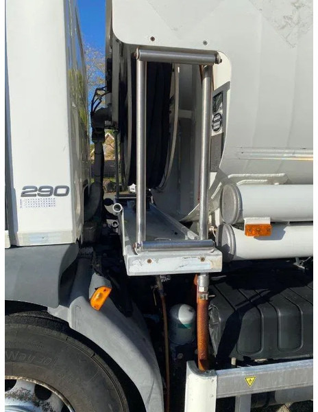 Cho thuê Volvo FL7-290 / 5 COMPARTIMENTS / 13000 LITER TOTAL / PUMP / AUTOMATIC / EURO-5 / 2009 Volvo FL7-290 / 5 COMPARTIMENTS / 13000 LITER TOTAL / PUMP / AUTOMATIC / EURO-5 / 2009: hình 18 Cho thuê Volvo FL7-290 / 5 COMPARTIMENTS / 13000 LITER TOTAL / PUMP / AUTOMATIC / EURO-5 / 2009 Volvo FL7-290 / 5 COMPARTIMENTS / 13000 LITER TOTAL / PUMP / AUTOMATIC / EURO-5 / 2009: hình 18