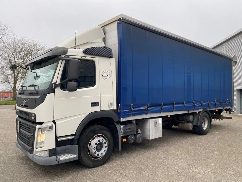 Volvo FM11-330 / LOW KM'S:472120 KM / LWDS / FULL-AIR / NAVI / CURTAIN SAILS / PLATFORM 2500KG / AUTOMATIC / EURO-6 / 2016 - Xe tải thùng mui bạt: hình 1 Volvo FM11-330 / LOW KM'S:472120 KM / LWDS / FULL-AIR / NAVI / CURTAIN SAILS / PLATFORM 2500KG / AUTOMATIC / EURO-6 / 2016 - Xe tải thùng mui bạt: hình 1