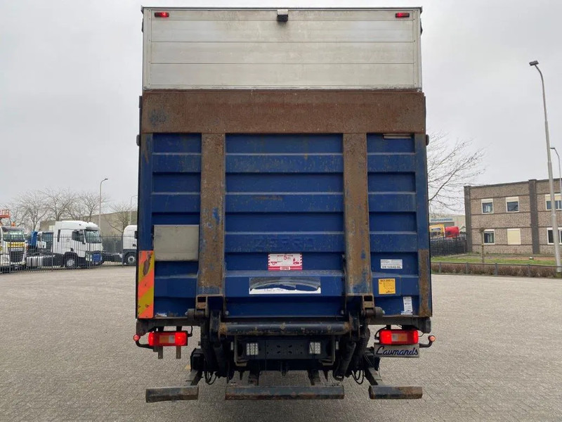 Volvo FM11-330 / LOW KM'S:472120 KM / LWDS / FULL-AIR / NAVI / CURTAIN SAILS / PLATFORM 2500KG / AUTOMATIC / EURO-6 / 2016 - Xe tải thùng mui bạt: hình 4 Volvo FM11-330 / LOW KM'S:472120 KM / LWDS / FULL-AIR / NAVI / CURTAIN SAILS / PLATFORM 2500KG / AUTOMATIC / EURO-6 / 2016 - Xe tải thùng mui bạt: hình 4