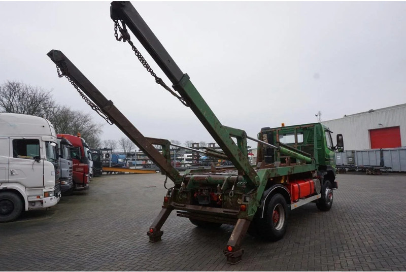 Xe tải chở thùng nhỏ Volvo FM12-420 / ENGINE RUNNING / 4X4 / HYDRAULICS / BIG AXLE / ONLY:510426 KM / FULL STEEL / EURO-3 / 2001: hình 10