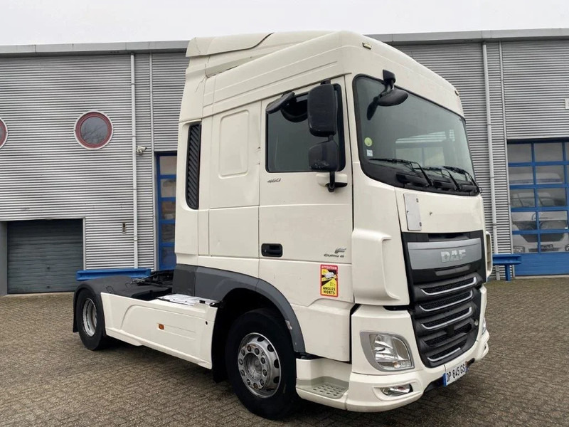 DAF XF106-460 / AUTOMATIC / DEB / PARKCOOL / AIRCO / EURO-6 / 2015 - Xe đầu kéo: hình 2 DAF XF106-460 / AUTOMATIC / DEB / PARKCOOL / AIRCO / EURO-6 / 2015 - Xe đầu kéo: hình 2
